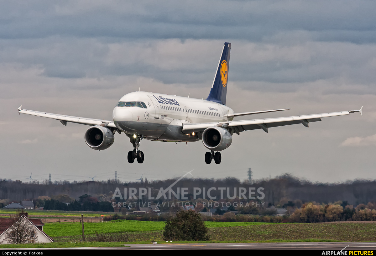 Lufthansa D-AIBD aircraft at Brussels - Zaventem