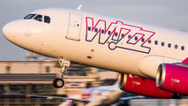 HA-LYT - Wizz Air Airbus A320 aircraft