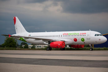 XA-VAG - VivaAerobus Airbus A320