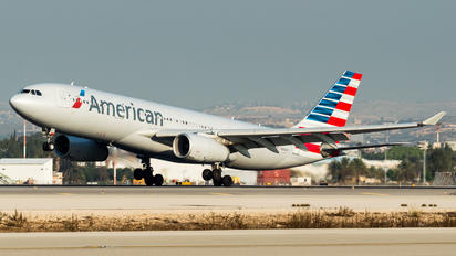 N280AY - American Airlines Airbus A330-200