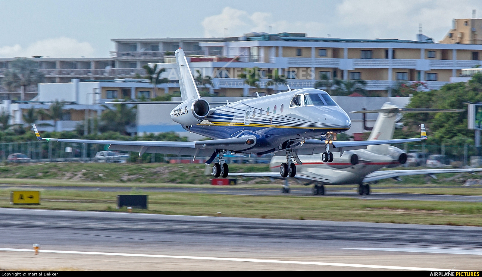 Private N200LR aircraft at Sint Maarten - Princess Juliana Intl
