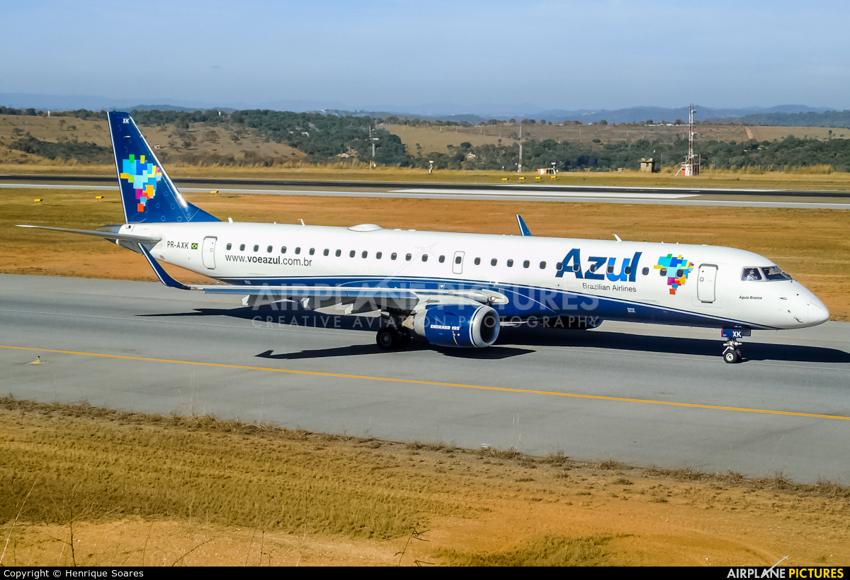 Azul Linhas Aéreas PR-AXK aircraft at Belo Horizonte - Tancredo Neves