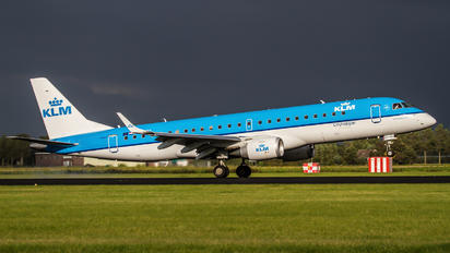 PH-EZY - KLM Cityhopper Embraer ERJ-190 (190-100)
