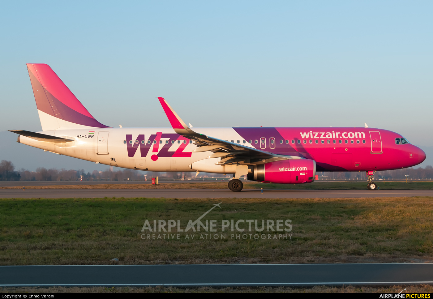 Wizz Air HA-LWR aircraft at Bergamo - Orio al Serio