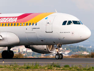 EC-HSF - Iberia Airbus A320