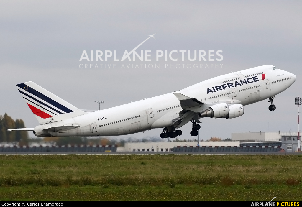 Air France F-GITJ aircraft at Paris - Charles de Gaulle