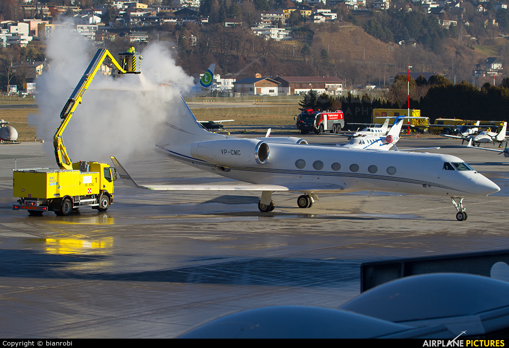 Private VP-CMC aircraft at Innsbruck