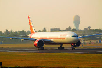 VT-ALQ - Air India Boeing 777-300ER