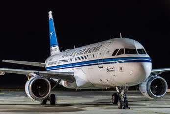 9K-AKD - Kuwait - Government Airbus A320
