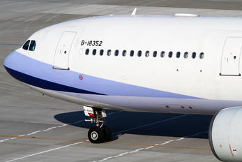 B18352 - China Airlines Airbus A330-300