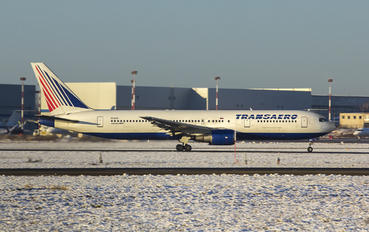 EI-UND - Transaero Airlines Boeing 767-300