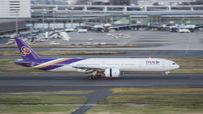 HS-TKY - Thai Airways Boeing 777-300ER