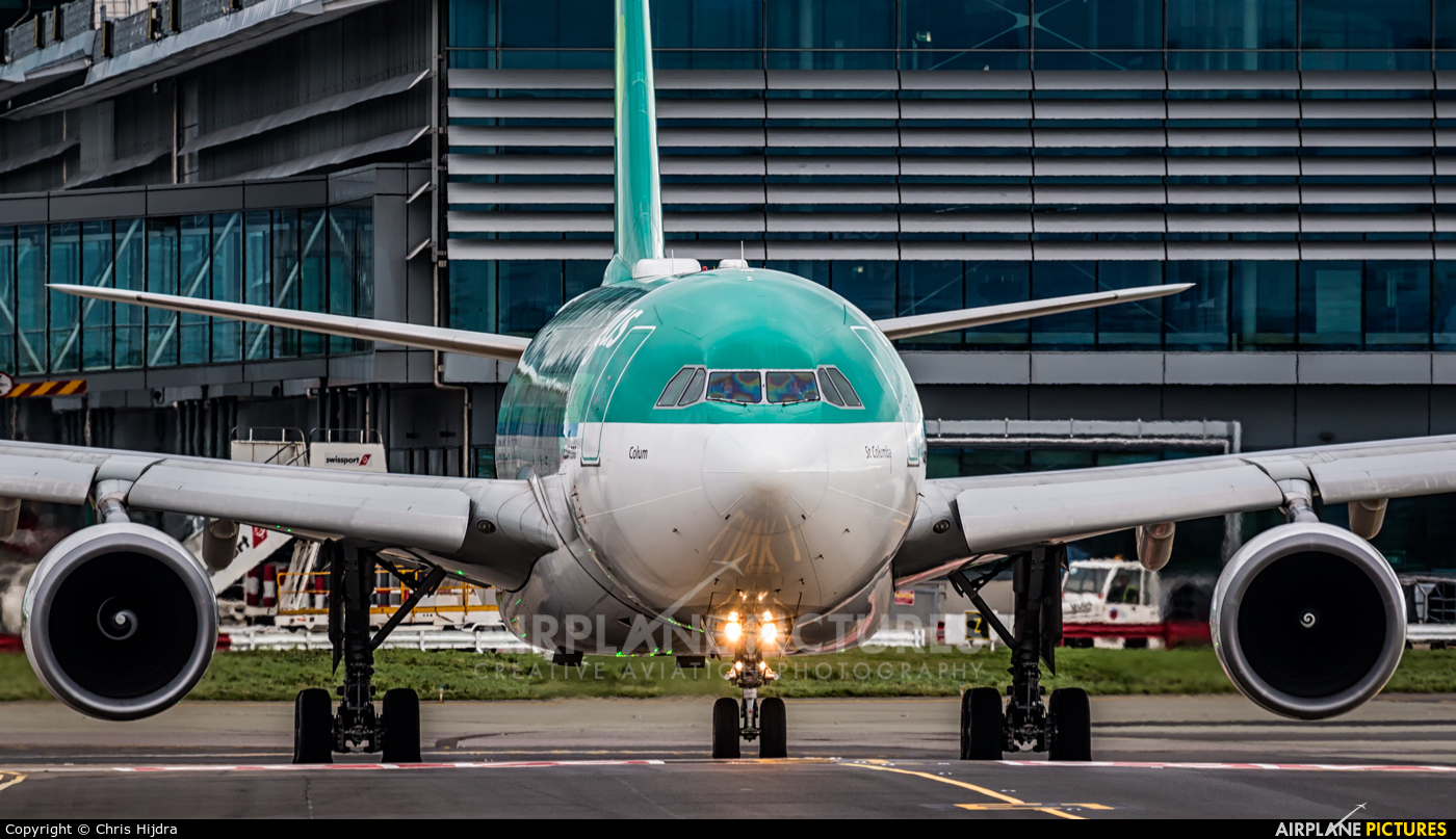 Aer Lingus EI-DUO aircraft at Dublin