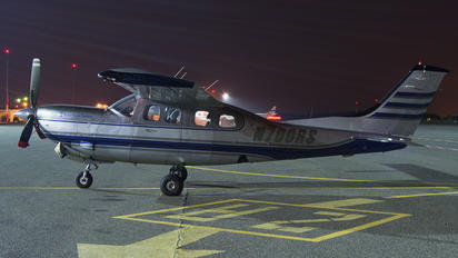 N700RS - Private Cessna 210N Silver Eagle