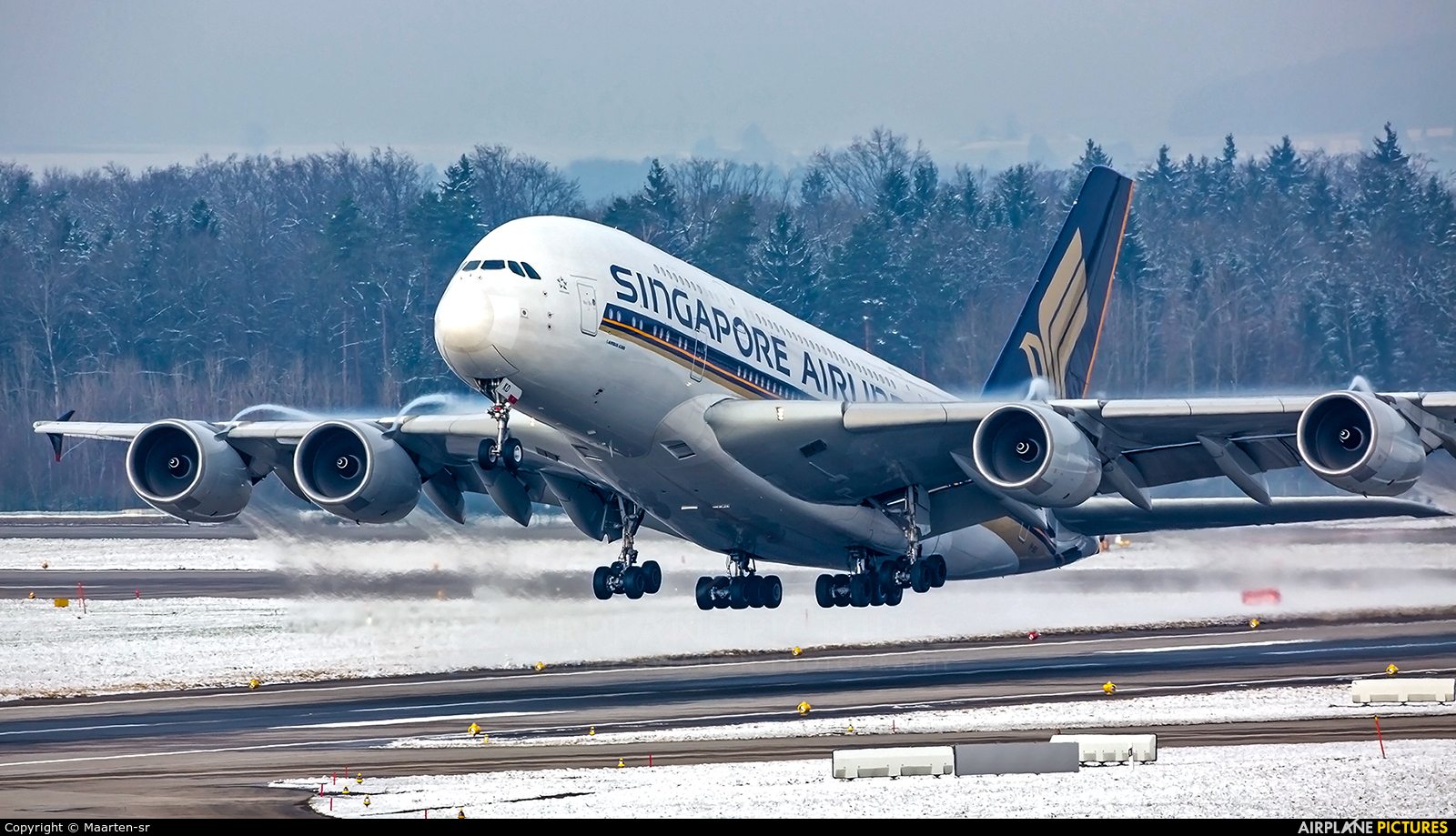 Singapore Airlines 9V-SKD aircraft at Zurich