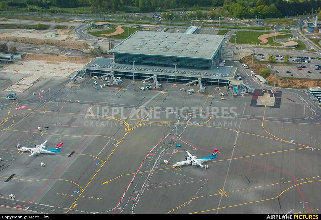 Malindo Air - aircraft at Luxembourg - Findel