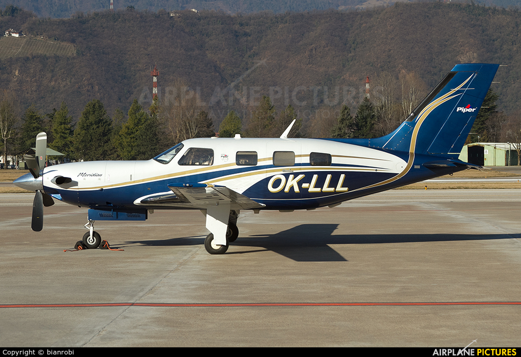 Private OK-LLL aircraft at Bolzano
