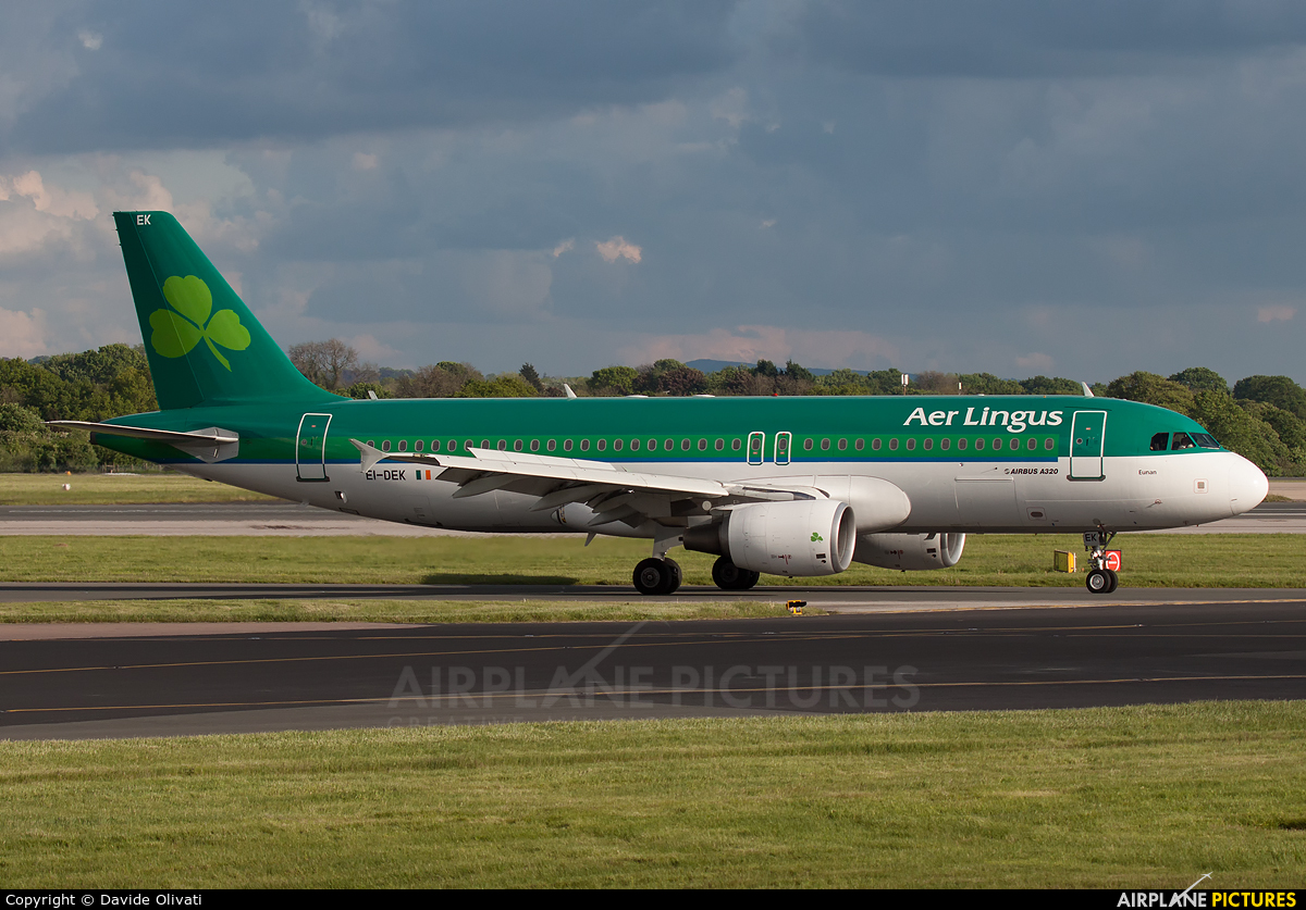 Aer Lingus EI-DEK aircraft at Manchester