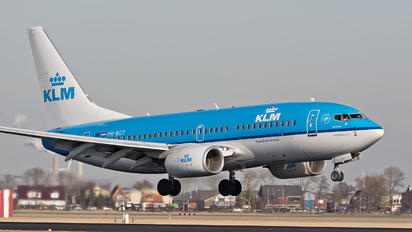 PH-BGT - KLM Boeing 737-700