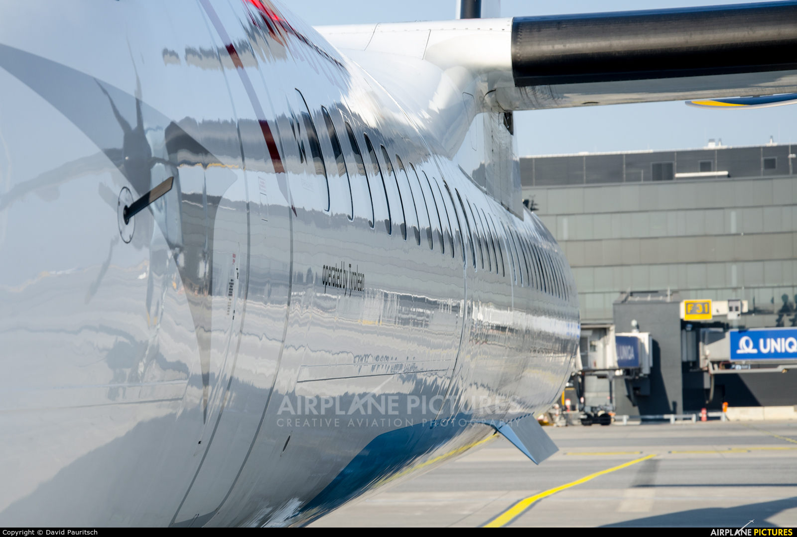 Austrian Airlines/Arrows/Tyrolean OE-LGA aircraft at Vienna - Schwechat