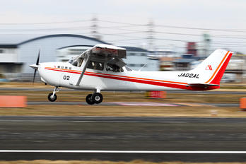 JA02AL - Asahi Airlines Cessna 172 Skyhawk (all models except RG)