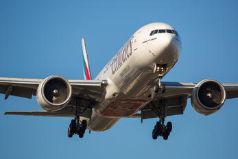 A6-EGI - Emirates Airlines Boeing 777-300ER