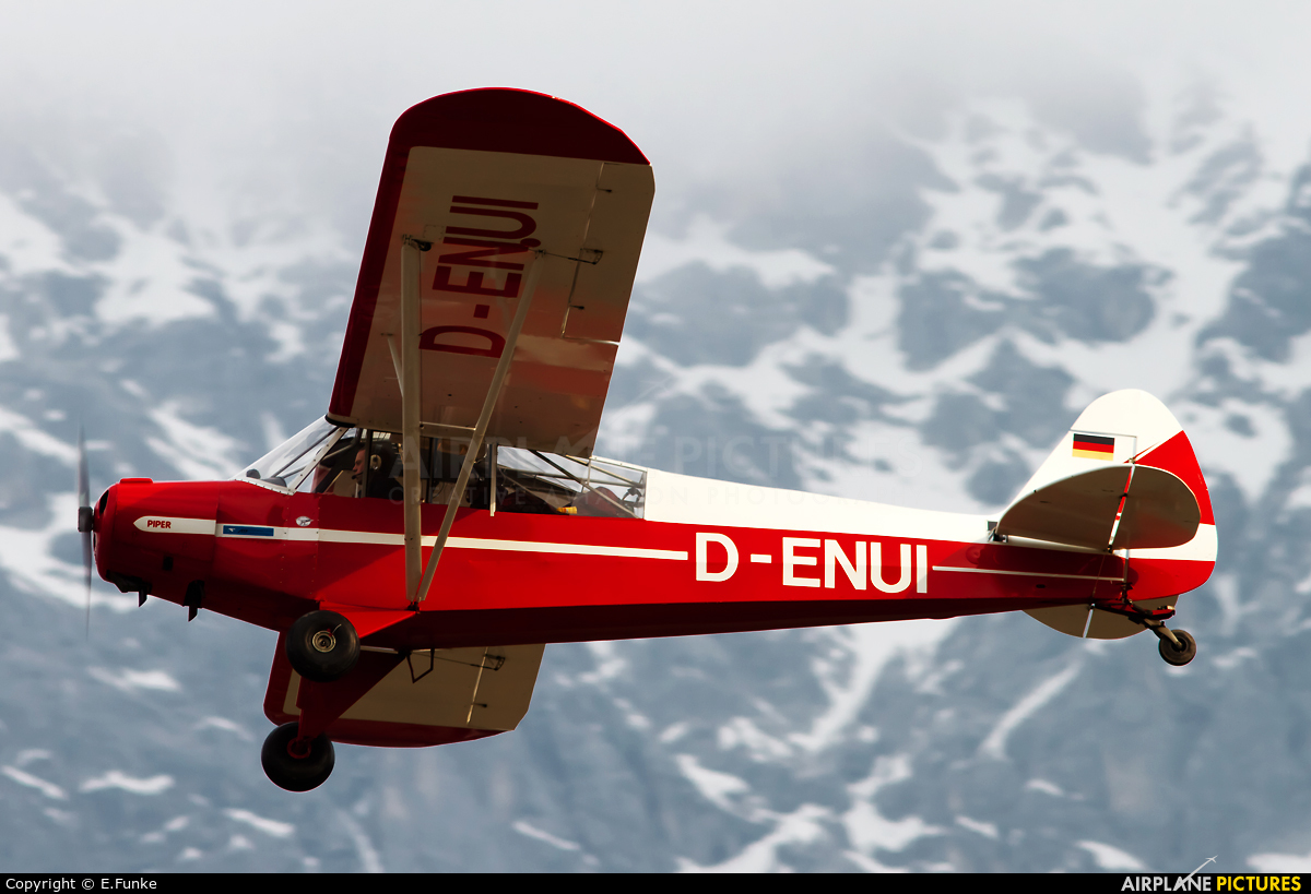 Private D-ENUI aircraft at Innsbruck