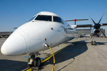 OE-LGA - Austrian Airlines/Arrows/Tyrolean de Havilland Canada DHC-8-400Q / Bombardier Q400
