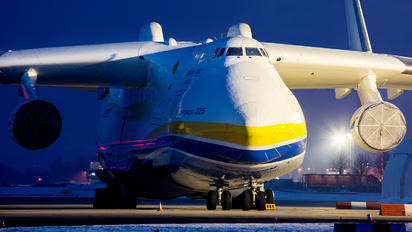 UR-82060 - Antonov Airlines /  Design Bureau Antonov An-225 Mriya