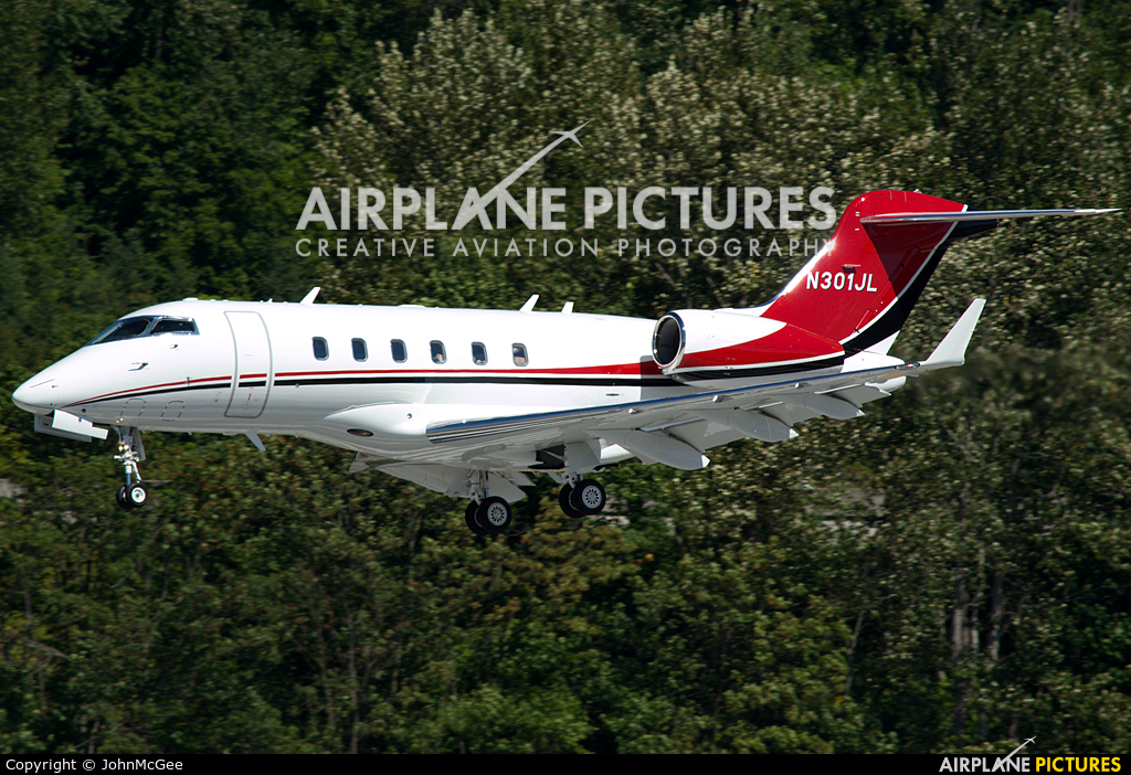 Private N301JL aircraft at Seattle - Boeing Field / King County Intl