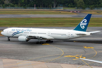 ZK-OKH - Air New Zealand Boeing 777-200ER