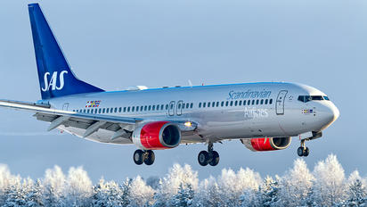 LN-RRT - SAS - Scandinavian Airlines Boeing 737-800
