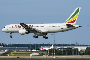 ET-AMK - Ethiopian Airlines Boeing 757-200