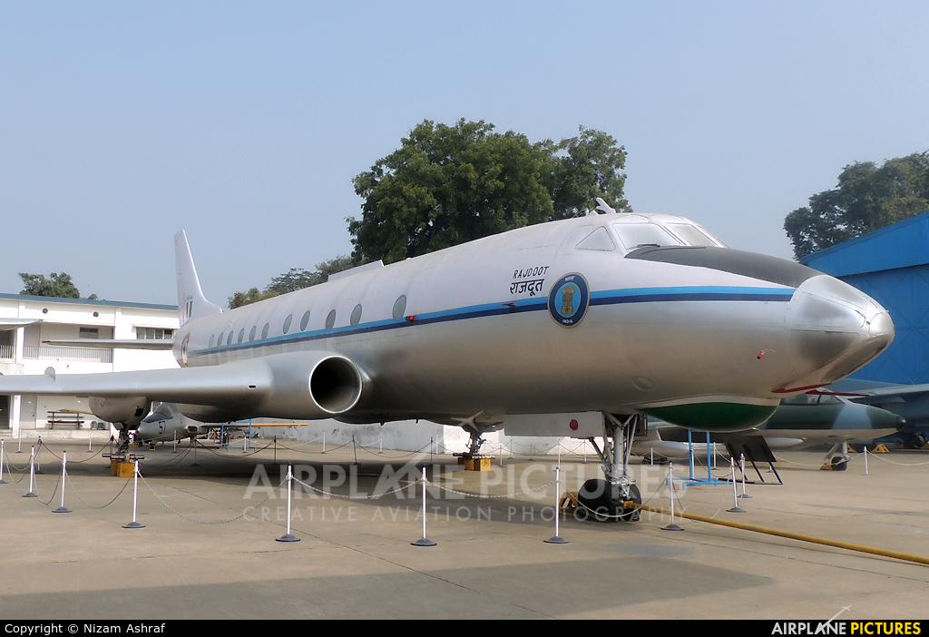 India - Air Force V-644 aircraft at Off Airport - India