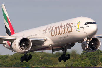 A6-EGK - Emirates Airlines Boeing 777-300ER