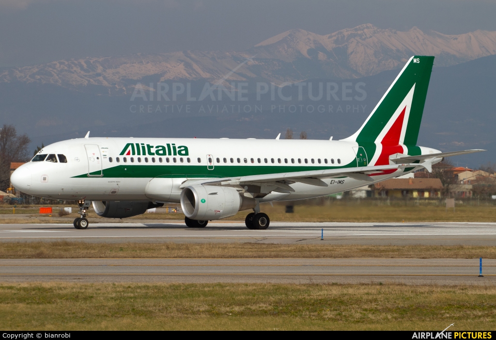 Alitalia EI-IMS aircraft at Verona - Villafranca