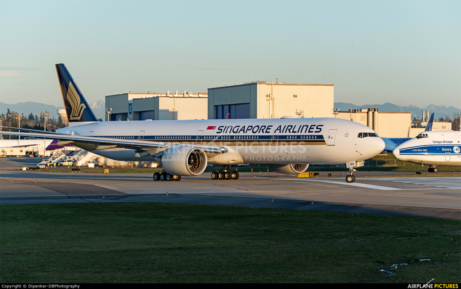 Singapore Airlines 9V-SNA aircraft at Everett - Snohomish County / Paine Field