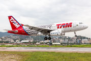 PT-TMD - TAM Airbus A319 aircraft