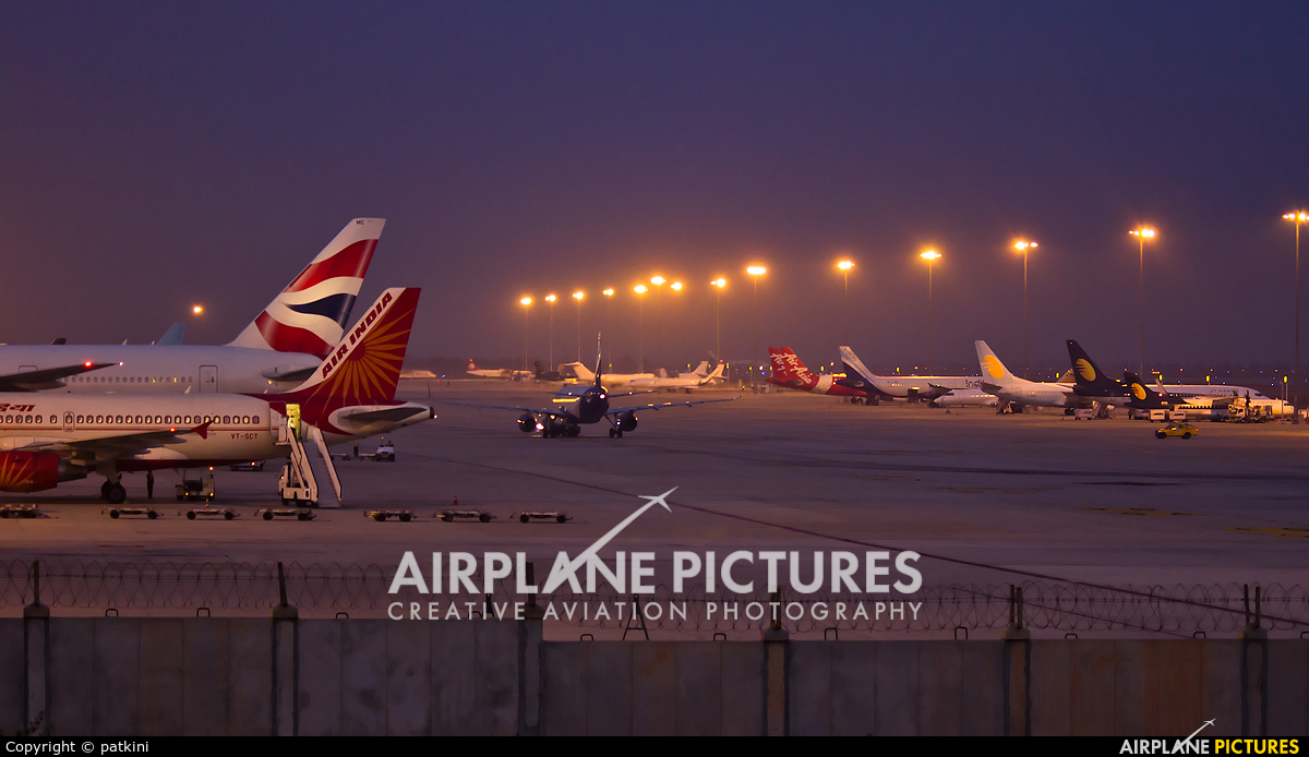 - Airport Overview - aircraft at Bangalore - Bengaluru Intl