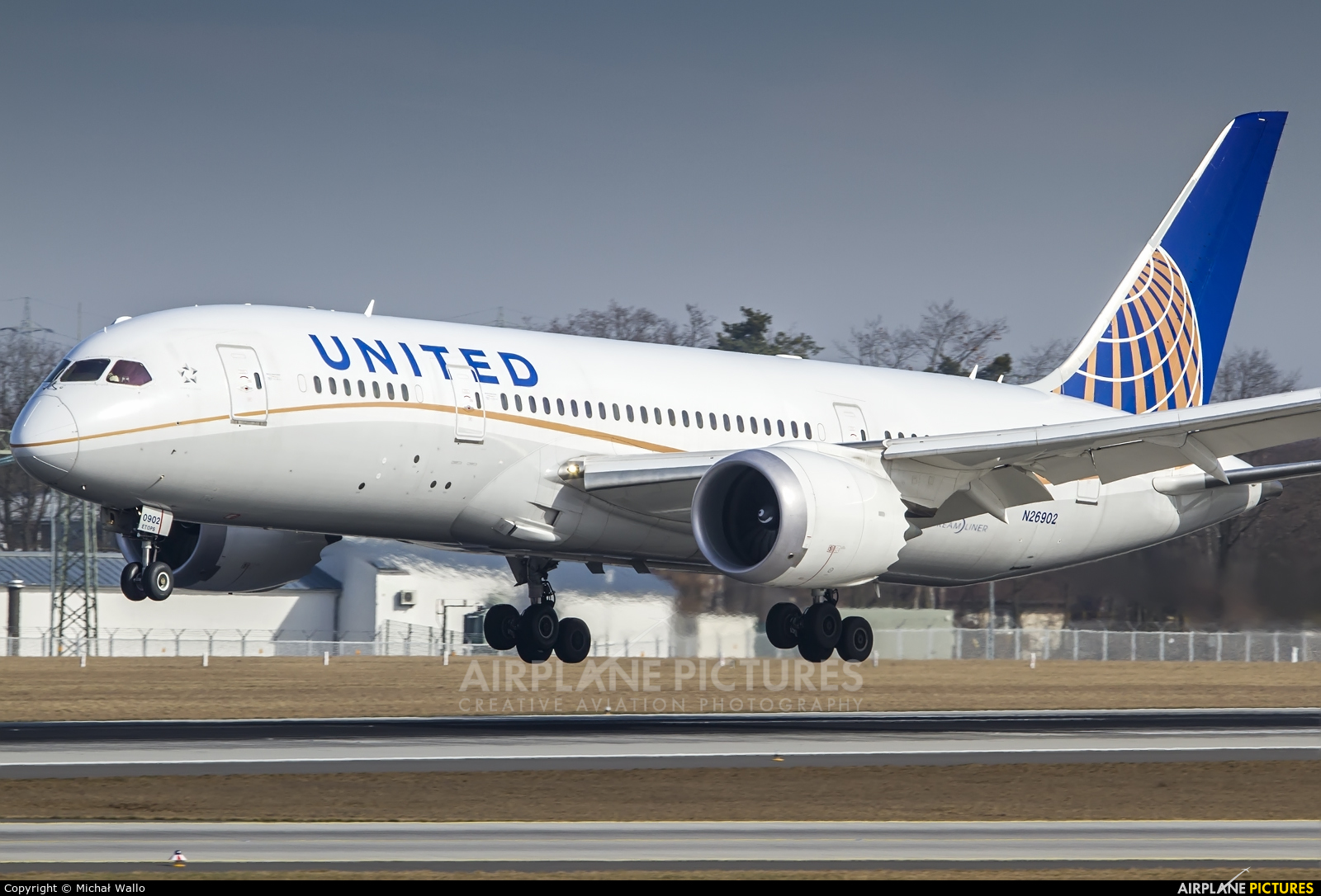 United Airlines N26902 aircraft at Frankfurt