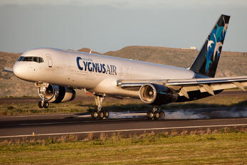 EC-FTR - Cygnus Air Boeing 757-200F