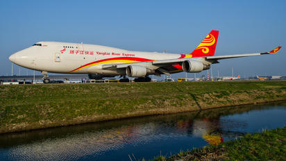 B-2432 - Yangtze River Express Boeing 747-400BCF, SF, BDSF