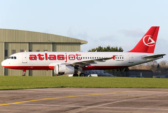 TC-ATJ - Atlasjet Airbus A320
