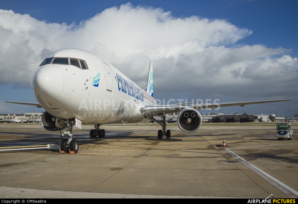 Euro Atlantic Airways CS-TFS aircraft at Lisbon