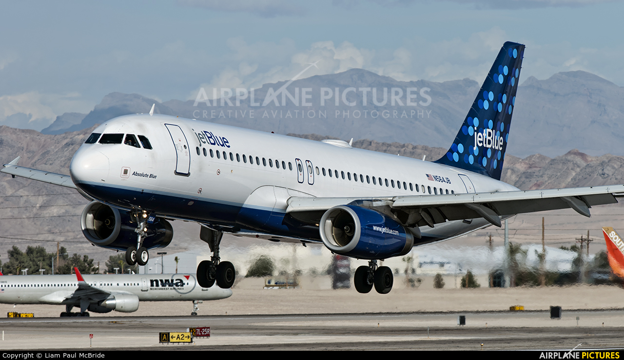 JetBlue Airways N563JB aircraft at Las Vegas - McCarran Intl