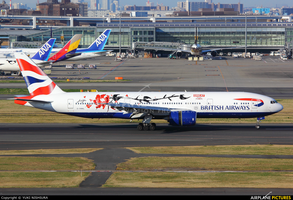 British Airways G-YMML aircraft at Tokyo - Haneda Intl