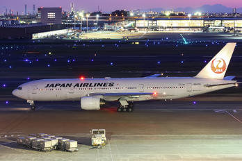 JA8978 - JAL - Japan Airlines Boeing 777-200