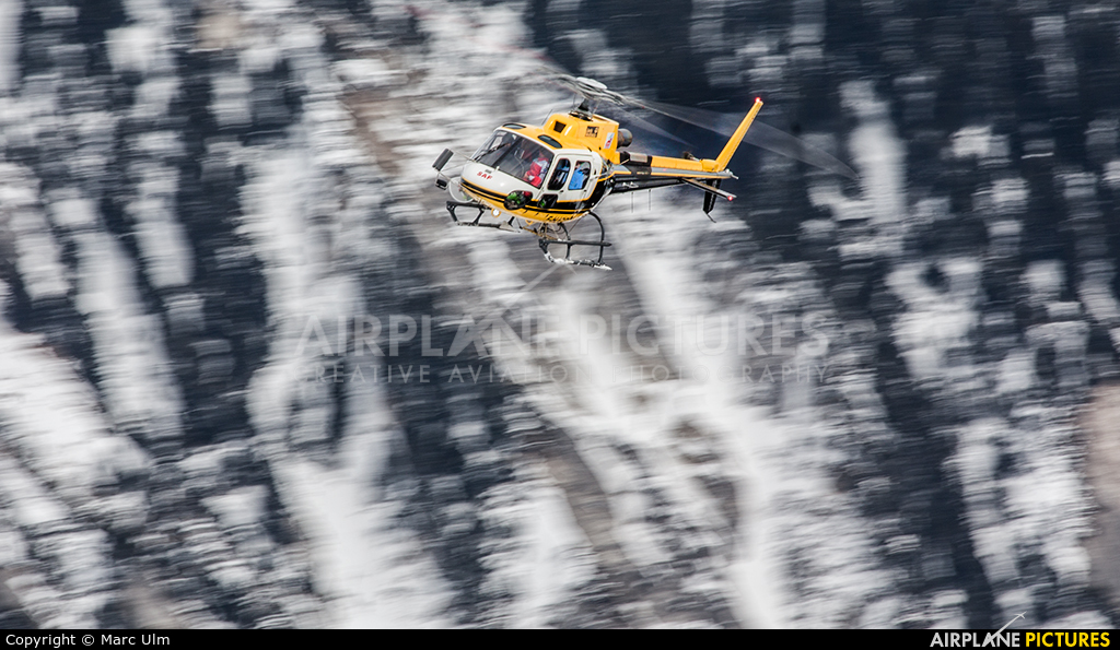 SAF Helicopteres F-HJCG aircraft at Courchevel
