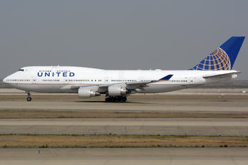 N128UA - United Airlines Boeing 747-400