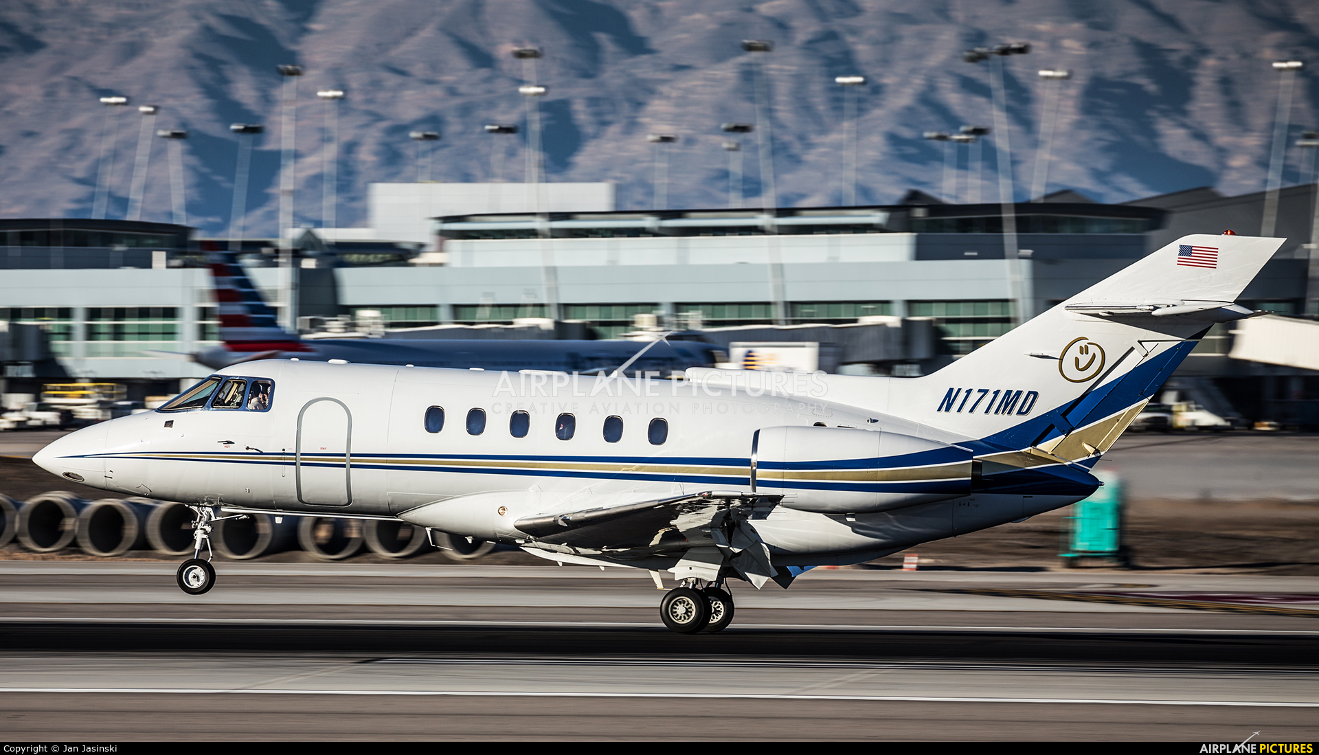 Private N171MD aircraft at Las Vegas - McCarran Intl